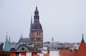 Rīga – Eiropas tūrisma jaunā zvaigzne: atzīta par Ziemeļu Parīzi un otro labāko galamērķi 2025. gadā