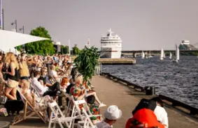 Riga Riverside Festival: Vasaras Sirds Ritmi Atkal Pie Daugavas Andrejsalā