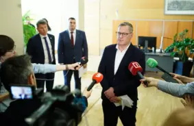 Rīgas domē jauna ēra: Kleinbergs ar trim vietniekiem uzsāk darbu ambiciozā galvaspilsētas attīstībā