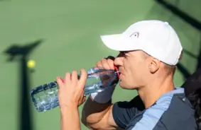 Roberts Štrombahs ATP rangā zaudē četras pozīcijas