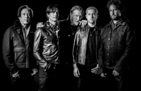 Rokenrola spēka kalngals: «Queens of the Stone Age» Rīgā uzspridzinās «Xiaomi Arēnu»