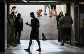 Sāpīgā nakts Kijevā: Krievijas terors laupa dzīvības, tostarp bērnam, un sēj postažu