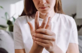 Satriecoši Pētījuma Atklājumi: Autoimūnās Slimības Divkāršo Garīgās Veselības Problēmu Risku – Hroniskā Iekaisuma Lomas Izpratne