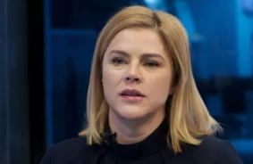 Siliņa rosina vērienīgas pārmaiņas valsts pārvaldes atalgojuma sistēmā: samazinās piemaksas un atteiksies no balvām