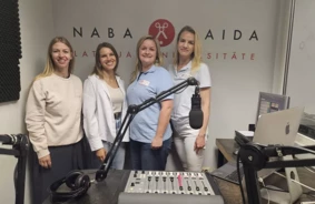Sirds atbalsts slimnīcas sirdī: Brīvprātīgo misija Bērnu slimnīcā un Vecāku mājā