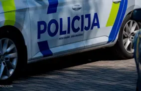 Sirdsāpīga autobusa avārija Smiltenes novadā: ciest bērni un izmeklēšana bez atbildēm