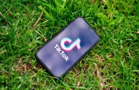 Šokējoša traģēdija Pakistānā: Nāvējošā apšaudē mirusi 17 gadus veca "TikTok" zvaigzne Sana Jusufa