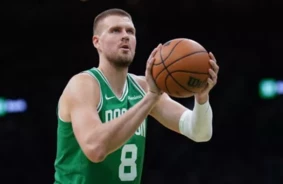 Šokējošs Pārliecinātības Sprādziens: "Celtics" Aktīvi Meklē Iespējas Aizmainīt Kristapu Porziņģi Finansiālas Pārveides Vārdā
