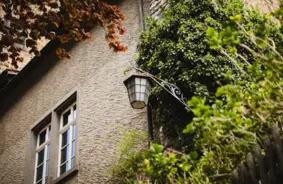 Somijas pierobežu satricina šausminošs atklājums: māja, pilna ar ieročiem un sprāgstvielām