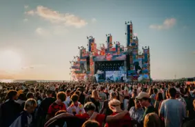 «Summer Sound» aizraujošā trīspadsmitā reize: negaidīti pārsteigumi un jaunas gaidas Liepājā