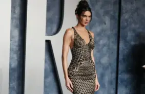 Supermodeles Kendalas Dženeres pārsteidzošais paziņojums: Modes pasaule apstājas, kamēr viņa meklē mieru