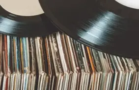 Talsu muzejā skanēs Čurļoņa "Jūra", paužot atbalstu Lietuvas kultūras streikam