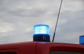 Traģiskā sadursmē Rīgā cietuši mediķi, motociklists atdzīvināts kritiskā stāvoklī