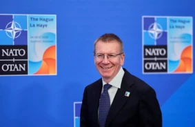 Tramps Latvijai: "Jūs esat labie puiši!" – Rinkēvičs sajūt atbalstu un apliecina ASV uzticamību NATO samitā