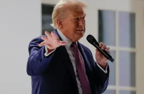 Tramps izveido "melno sarakstu" valstīm, kas netaisnīgi apcietina amerikāņus