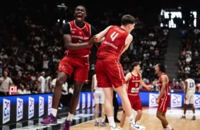 U19 Pasaules Kauss Basketbolā: Šveices Vēsturiskais Triumfs un Austrālijas Sirdi Plosošā Izglābšanās