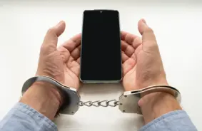 Ukrainas pilsonim par telefonkrāpšanu Latvijā piespriež deviņu gadu cietumsodu