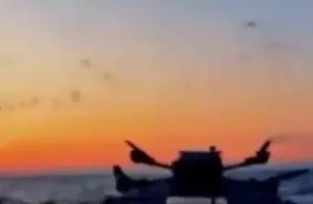 Ukraiņu lidrobotu masīvie uzlidojumi satricina krievijas bruņošanās uzņēmumus, mazinot kara mašīnas jaudu