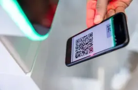 Uzmanību – jauns krāpšanas veids: kā viltoti QR kodi apdraud jūsu naudu un datus