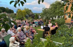 Valmierā vasaras pilnziedā izskanēs “Burkānciema mūzikas svētki”: tradīcija, kas apbur sirdis