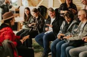 Valmiermuižas etnomūzikas festivāls: uguns, skaņas un virzības maģija aizrauj tūkstošus