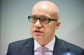 Valsts kontrole gatava iesaldēt vadošo amatpersonu algas, rādot piemēru budžeta atbildībā