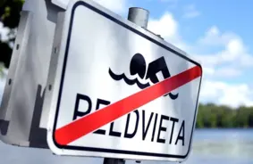 Vasaras veldze Rīgā: prieks pie ūdeņiem, ar vienu brīdinājuma zīmi Rumbulā