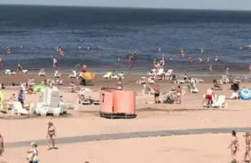 Vecāķu pludmales brīnums: mātes snauda un bērna pazušana, kas lika sirdij sastingušam noturēt elpu