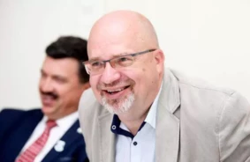Vents Armands Krauklis Atgriežas: Valkas Novada Mēra Sestā Uzvara – Stabilitātes Meklējumi Pēc Politiskajiem Viesuļiem