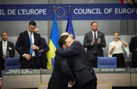 Vēsturiskais solis: Eiropa un Ukraina paraksta vienošanos par īpašu tribunālu Krievijas agresijas noziegumiem