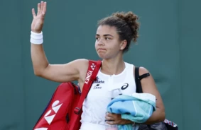 Vimbldonas drāma turpinās: Paolīni paklūp, Vondroušova atvadās, čempionāts ieņem negaidītus apgriezienus