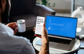 Windows 11 BSOD Pārvērtības: Zilais Ekrāns Kļūst Melns un Maigāks