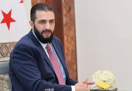 ANO atceļ sankcijas pret Sīrijas pagaidu prezidentu pirms vēsturiskās vizītes Baltajā namā