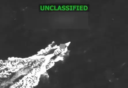 ASV triecienā Karību jūrā bojā gājuši trīs; uzbrukumi pret "narkoteroristiem" turpināsies