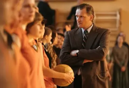 Aktieris Gatis Gāga atklāj "Sešus veidus, kā piemuļķot PSRS" jaunā dokumentālā seriāla sērijā