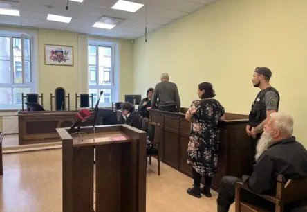 Aleksandra Gapoņenko tiesa turpinās: prokremlisko aktīvistu apsūdz valsts nodevībā un naida kurināšanā