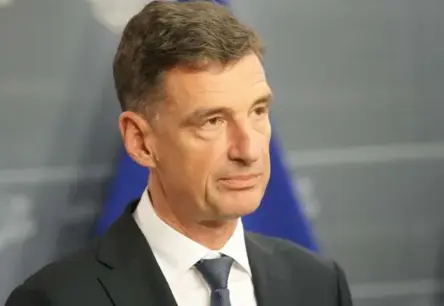 Ārvalstu investoru padome pauž bažas par Latvijas politisko kursu un aicina uz steidzamu rīcību