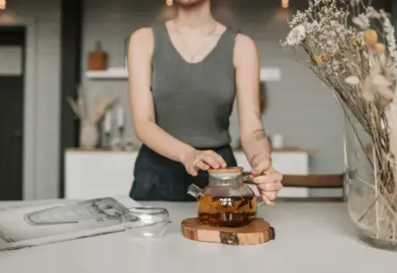 Atjaunojošās Rīta Tējas: Dabas Dāvana Pēc Negulētas Nakts