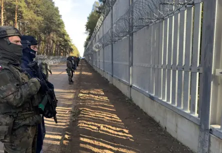 Atklāts jauns tuneļš uz Polijas-Baltkrievijas robežas; robežsardze pastiprina uzraudzību