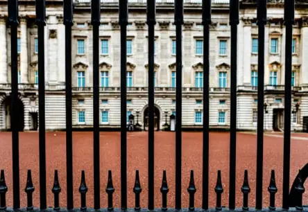 Atklāts, kāpēc princis Viljams gadiem neieredzēja savu tēvoci princi Endrjū