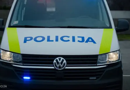 Augstākās tiesas Senāts apstiprina policistu attaisnošanu dienesta pilnvaru pārsniegšanas lietā ģimenes strīdā