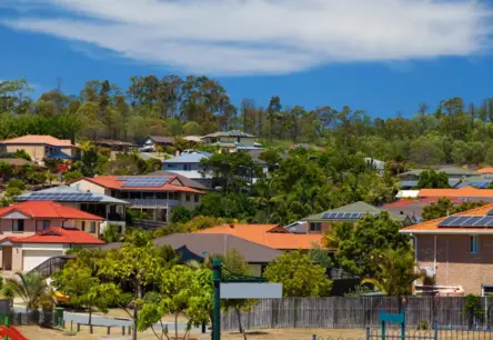 Austrālijas iedzīvotāji saņems trīs bezmaksas saules enerģijas stundas dienā