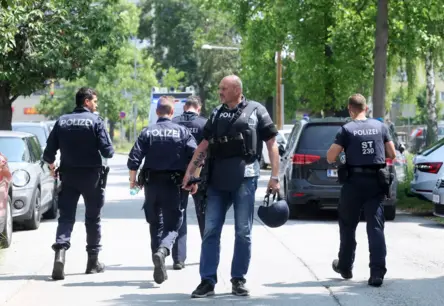 Austrijā aizturēts Latvijas pilsonis: vilcienā draudējis sagrābt ķīlniekus