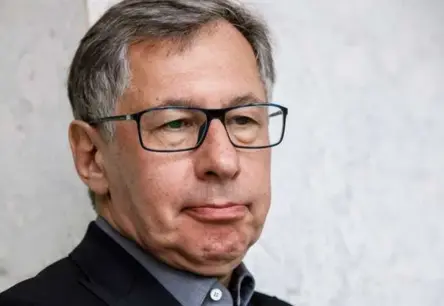 Avena pilsonības lietas izvērtējums: SAB uzsver sarežģītību, politiķi pauž bažas par ieilgušo procesu