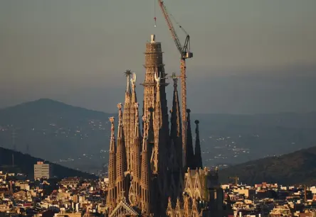Barselonas Sagrada Familia kļūst par pasaules augstāko baziliku