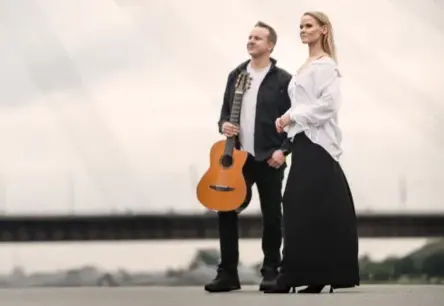 Beāte Zviedre un Jānis Bērziņš ar programmu “Dārziņš, Mediņš un Mīla” ienes jaunas vēsmas Nacionālā teātra skatuvē