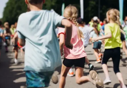 Bērnu veselība un ģimenes kopība: Kāpēc iesaistīties tautas skrējienos?