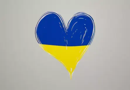 Biedrība "Tev" kategoriski noliedz maksājumu pieprasīšanu par palīdzību ukraiņiem: Caurspīdība un uzticība pārbaudījumā