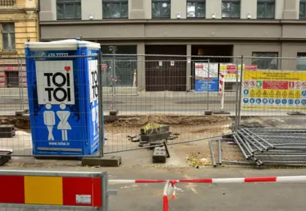 Biotoletes spridzinātāji Rīgā: lieta nodota prokuratūrai, draud līdz 10 gadiem cietumā