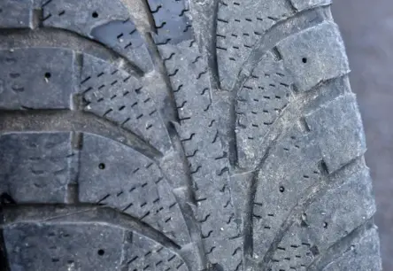 Carnikavā dzērājšoferim gaužām nepaveicas: atkārtoti pie stūres pieķertais “BMW” vadītājs ar teju divām promilēm, pateicoties iedzīvotāju modrībai, nonāk likumsargu rokās